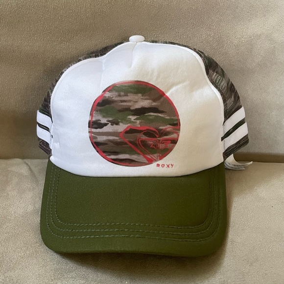 ROXY Trucker Hat NWOT